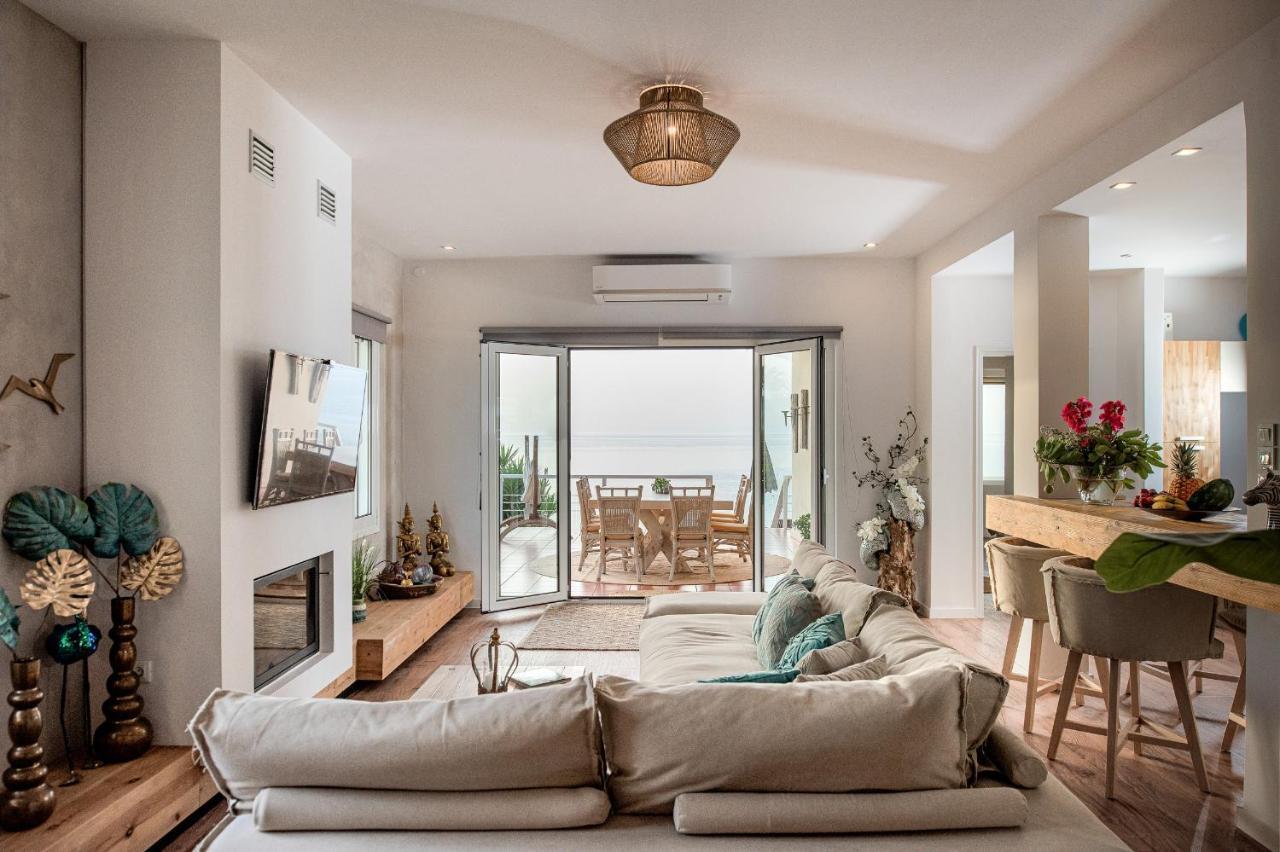 Domus Aqua Villa Като Дарацо Екстериор снимка